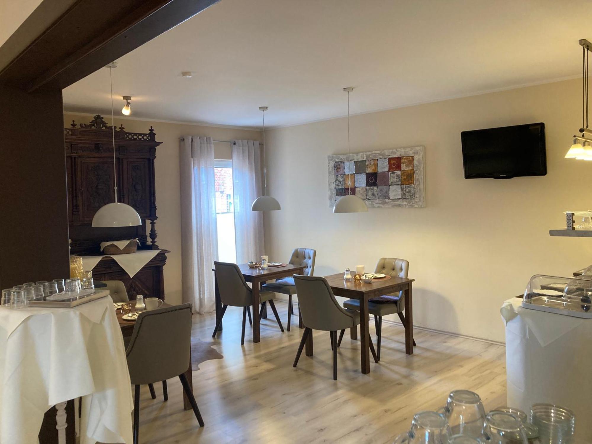 City Hotel Гифхорн Екстериор снимка